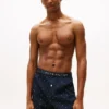 Boxer de tecido com corte justo