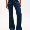 Calças de Jeans de cintura baixa com corte bootcut e bolsos da Tommy Jeans Calças de Jeans de cintura baixa com corte bootcut e bolsos da Tommy Jeans