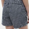 Calções chino às riscas Calções chino às riscas