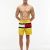 Calções de banho com logótipo da bandeira de 18 cm
