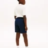 Calções de moletom de perna larga com logótipo Hilfiger para criança Calções de moletom de perna larga com logótipo Hilfiger para criança