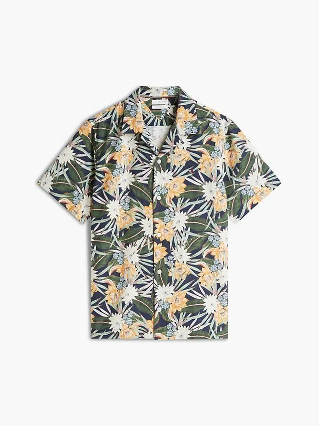 Camisa Camp com Estampa Floral Tropical de Corte Regular Camisa Camp com Estampa Floral Tropical de Corte Regular