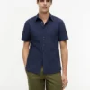 Camisa com corte regular tingida na peça Camisa com corte regular tingida na peça