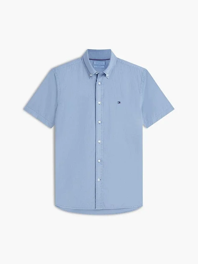 Camisa com corte regular tingida na peça Camisa com corte regular tingida na peça