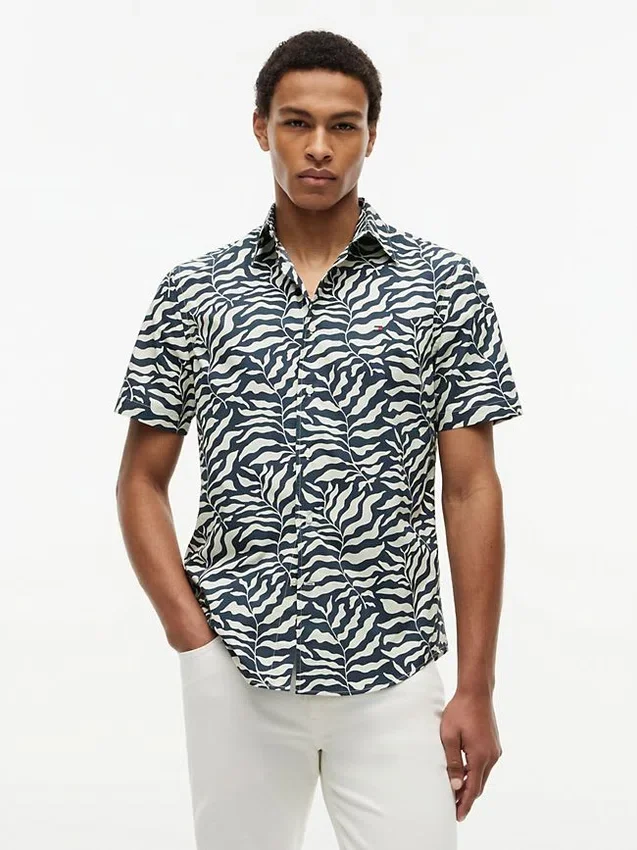 Camisa com estampado de folhas de palmeira e toque de papel Camisa com estampado de folhas de palmeira e toque de papel