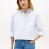 Camisa curta de popelina com detalhes