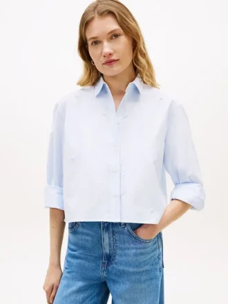 Camisa curta de popelina com detalhes