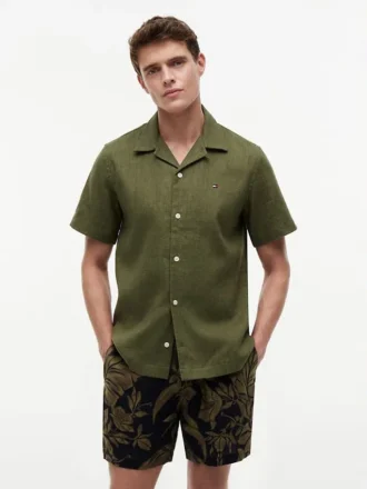 Camisa de acampamento de corte regular em mistura de linho