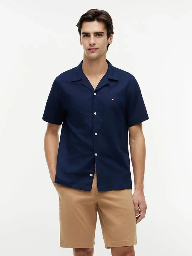Camisa de acampamento em algodão e linho com corte regular Camisa de acampamento em algodão e linho com corte regular