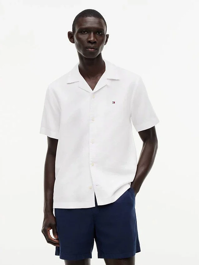 Camisa de acampamento em algodão e linho com corte regular Camisa de acampamento em algodão e linho com corte regular