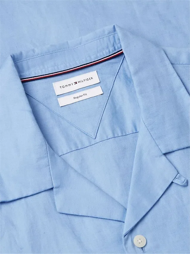 Camisa de acampamento em algodão e linho com corte regular Camisa de acampamento em algodão e linho com corte regular