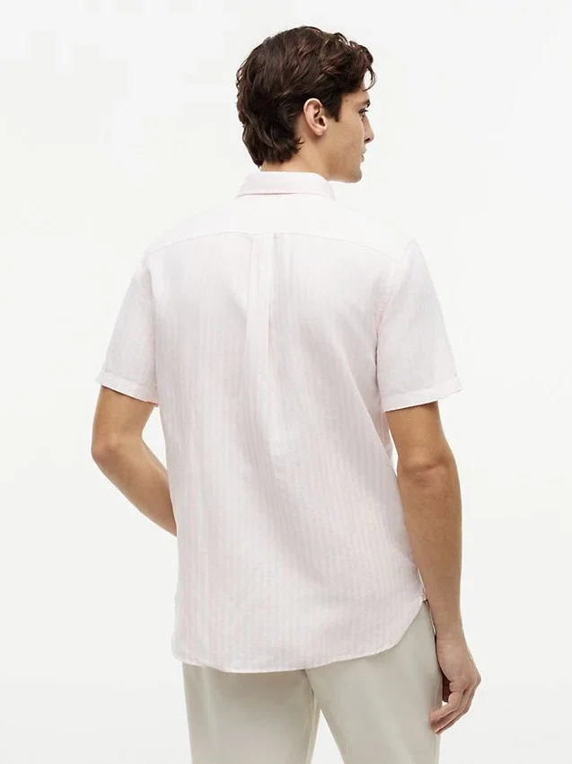 Camisa de algodão e linho às riscas com corte regular Camisa de algodão e linho às riscas com corte regular