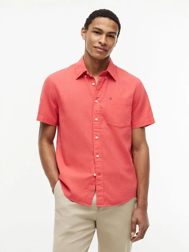 Camisa de calções em mistura de linho, corte regular Camisa de calções em mistura de linho, corte regular