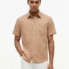 Camisa de calções em mistura de linho, corte regular Camisa de calções em mistura de linho, corte regular