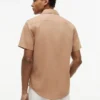 Camisa de calções em mistura de linho, corte regular Camisa de calções em mistura de linho, corte regular