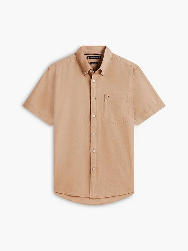 Camisa de calções em mistura de linho, corte regular Camisa de calções em mistura de linho, corte regular
