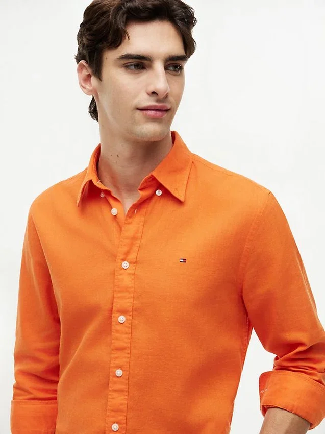 Camisa de corte regular em mistura de linho Camisa de corte regular em mistura de linho