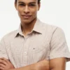 Camisa de corte regular em mistura de linho com padrão Glen Plaid Camisa de corte regular em mistura de linho com padrão Glen Plaid