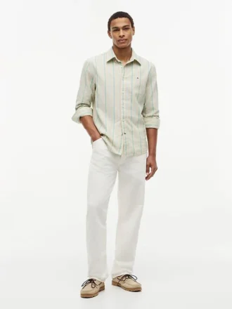 Camisa de corte regular em mistura de linho às riscas