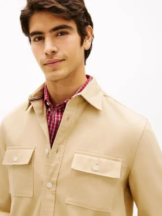 Camisa de corte regular em sarja com efeito slub Camisa de corte regular em sarja com efeito slub