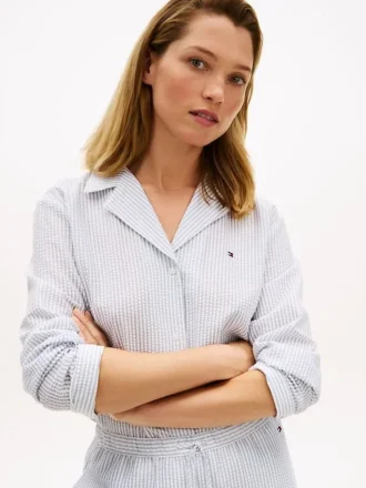 Camisa de dormir às riscas em seersucker