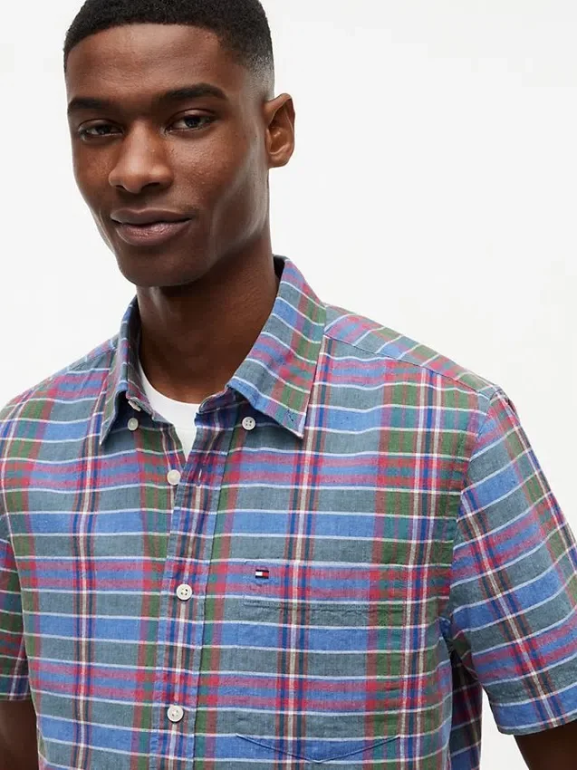 Camisa de ganga com padrão xadrez e corte regular Camisa de ganga com padrão xadrez e corte regular