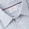 Camisa de linho com corte regular e estampado de veleiros Camisa de linho com corte regular e estampado de veleiros