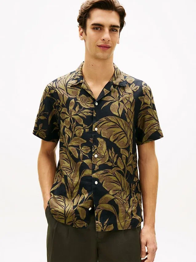 Camisa de linho com estampado tropical Camisa de linho com estampado tropical