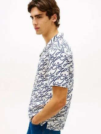 Camisa de linho com monograma em letra cursiva