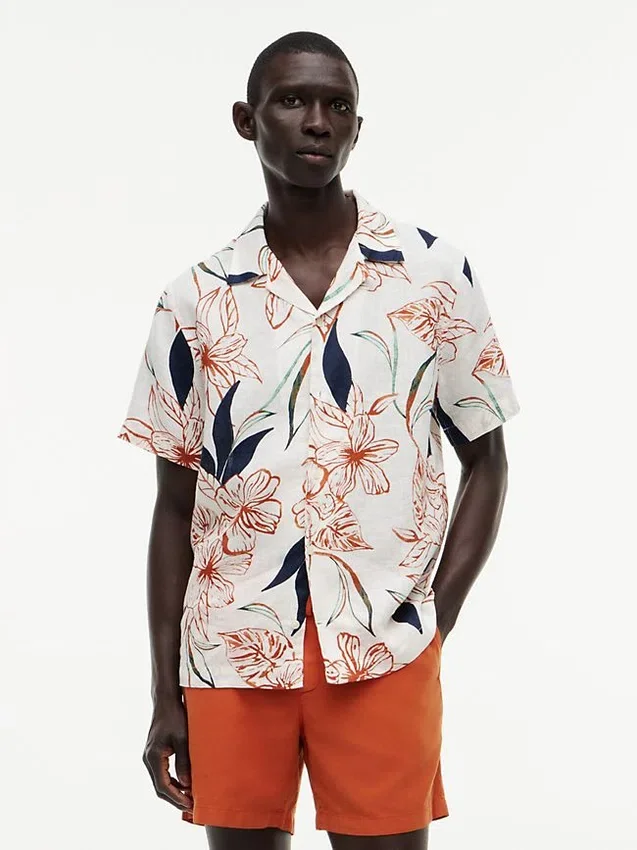 Camisa de linho com padrão floral e corte regular Camisa de linho com padrão floral e corte regular