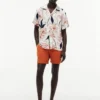 Camisa de linho com padrão floral e corte regular Camisa de linho com padrão floral e corte regular