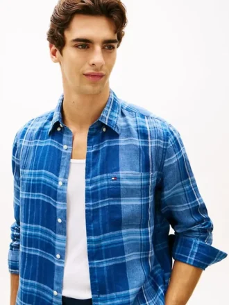 Camisa de linho com padrão Madras de corte regular