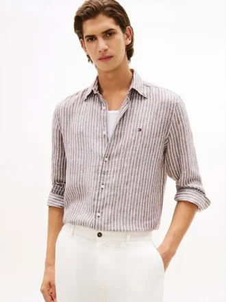 Camisa de linho às riscas de corte regular