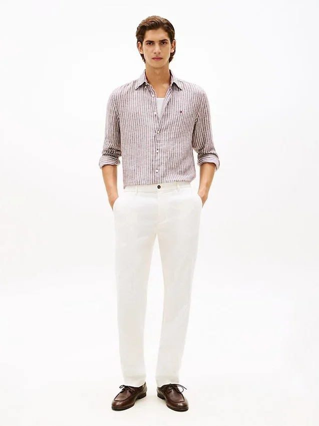 Camisa de linho às riscas de corte regular Camisa de linho às riscas de corte regular