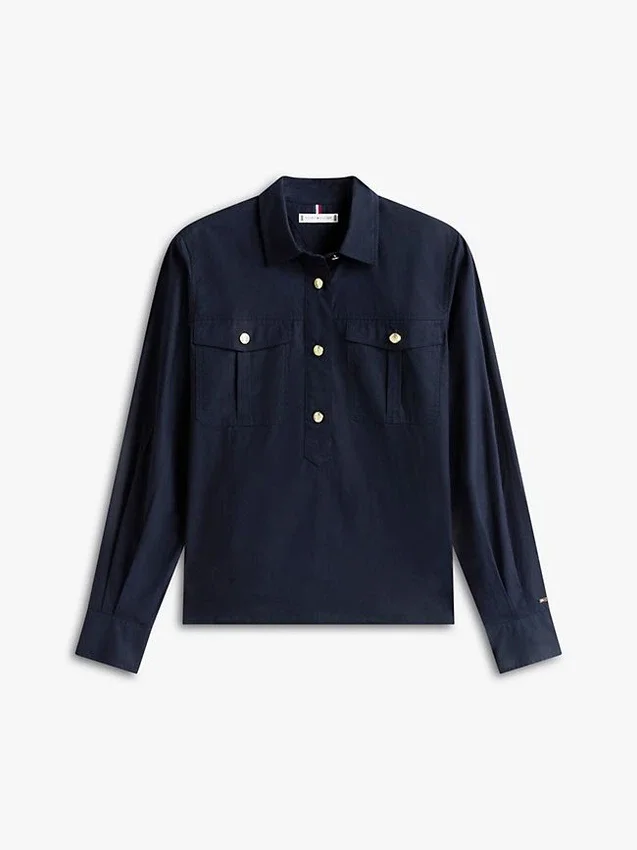 Camisa de popelina com botões dourados e corte descontraído Camisa de popelina com botões dourados e corte descontraído