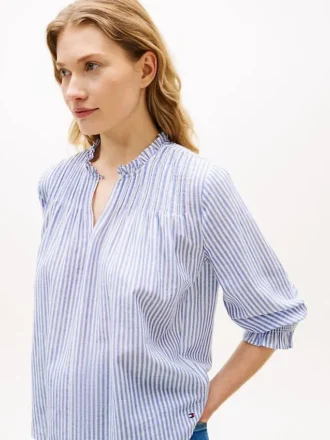 Camisa de voile com pregas e acabamento com folhos