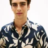 Camisa em mistura de algodão e linho com estampado tropical Camisa em mistura de algodão e linho com estampado tropical