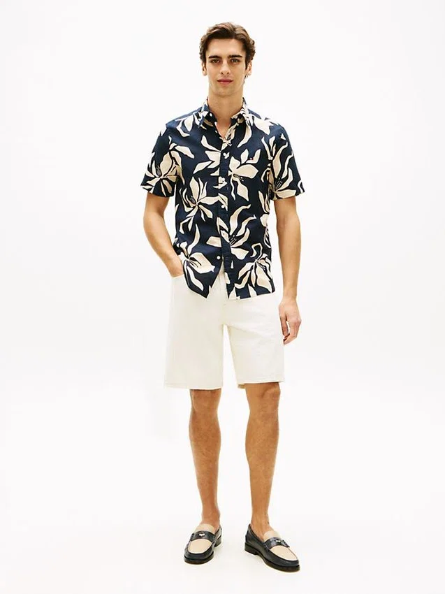 Camisa em mistura de algodão e linho com estampado tropical Camisa em mistura de algodão e linho com estampado tropical