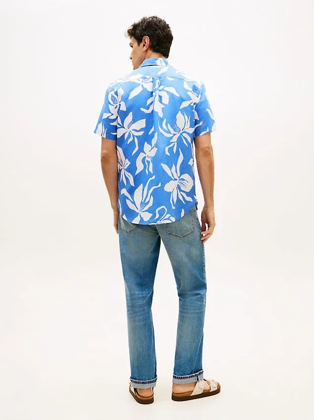 Camisa em mistura de algodão e linho com estampado tropical Camisa em mistura de algodão e linho com estampado tropical