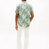Camisa em mistura de linho com estampado tropical