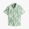 Camisa em mistura de linho com estampado tropical