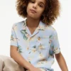 Camisa infantil com estampado floral