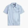 Camisa infantil às riscas em seersucker