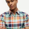 Camisa Madras Oxford de corte regular