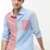 Camisa Oxford com blocos de cor e corte regular Camisa Oxford com blocos de cor e corte regular