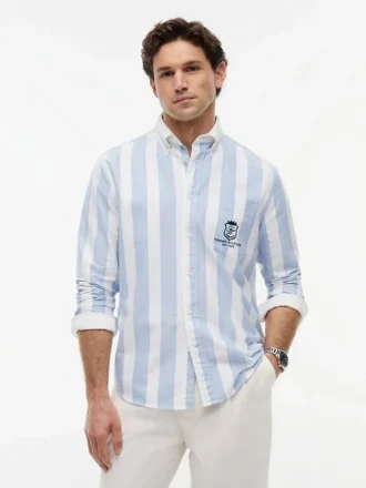Camisa Oxford com monograma e corte clássico