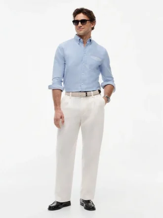 Camisa Oxford de bolso com riscas e corte regular