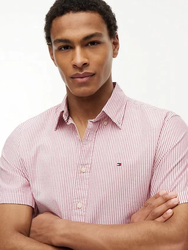 Camisa Oxford de manga curta às riscas Camisa Oxford de manga curta às riscas