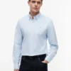 Camisa Oxford elástica às riscas com corte regular Camisa Oxford elástica às riscas com corte regular