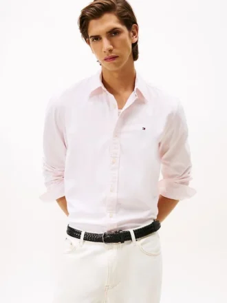 Camisa Oxford elástica às riscas com corte regular